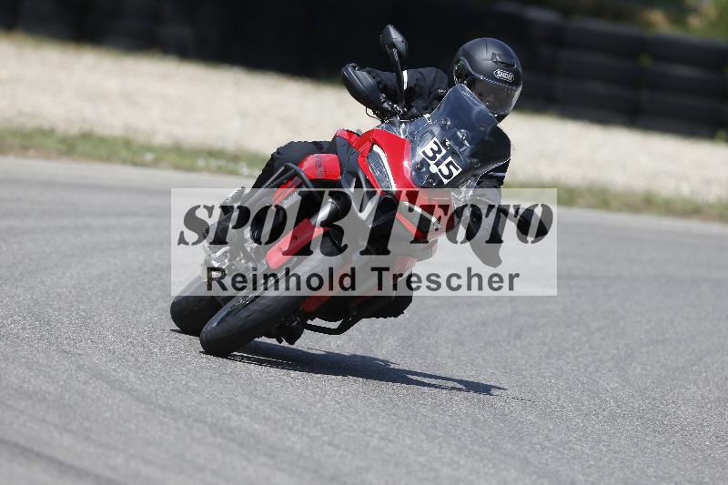 /24 16.07.2026  Cornu Master School ADR/gruen-vert/35
